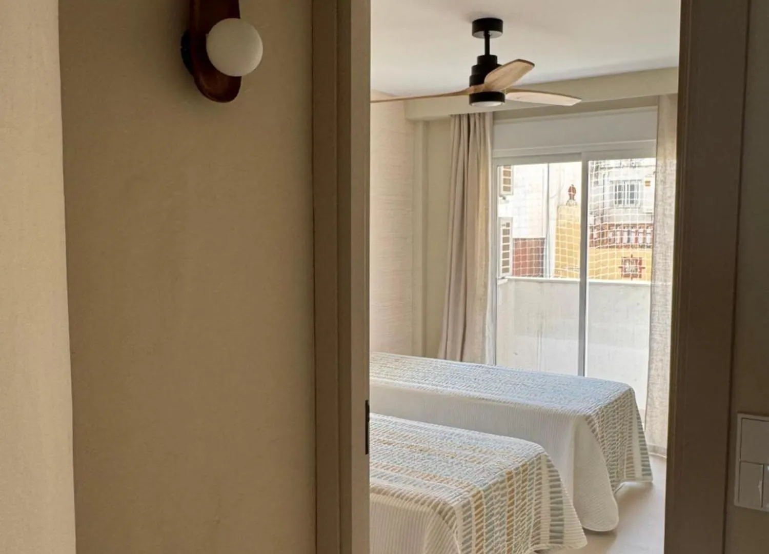 Suiteline Εστεπόνα